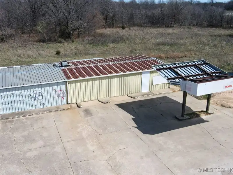 Prime Commercial Development Opportunity: 31 Acres with Highway Frontage in Okemah, Oklahoma