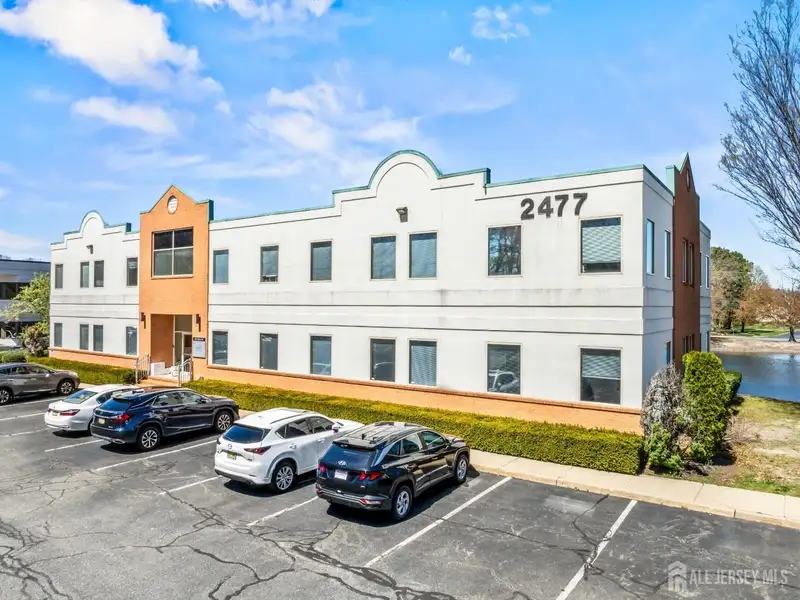 Prime 3,900 Sf Office Space for Lease in Middlesex County's Professional Complex