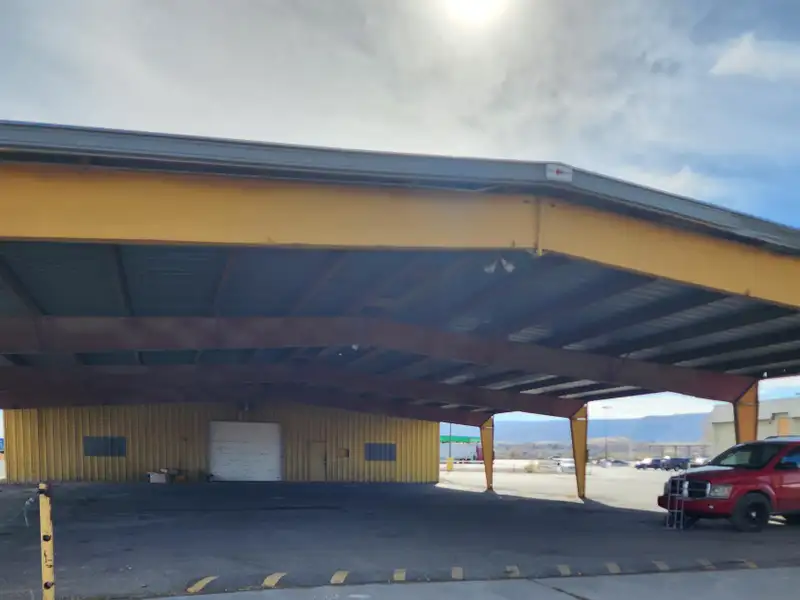 Lease-to-own 6,500 Sf Warehouse on 0.54 Acres in High-traffic Western Co Location