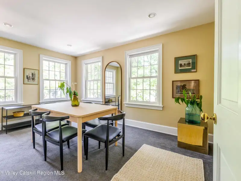 Historic Mixed-use Landmark in Kinderhook Village with Restaurant and Flexible Suites