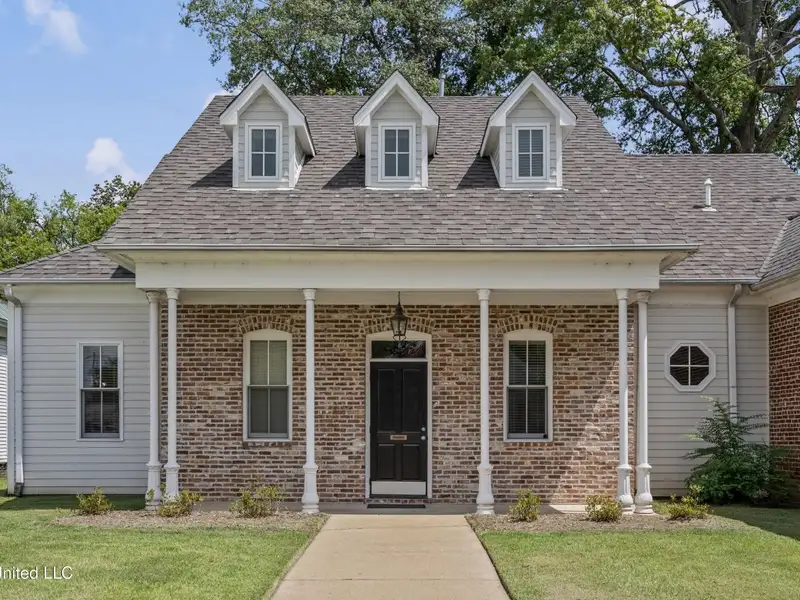 Versatile Office Space with Conference Room and Kitchen in Downtown Tunica