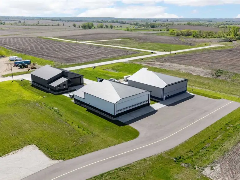 Newly Built Luxury Airplane Hangar in Marion Aircom Commercial Park with Private Runway Access