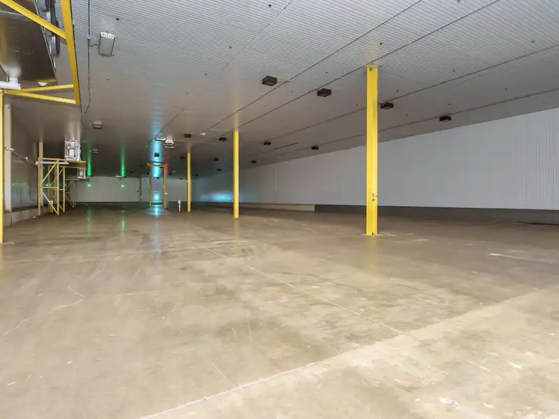 Industrial Building for Lease - Former Food-grade Facility, I-94 Exit #72, 15,500 Sf