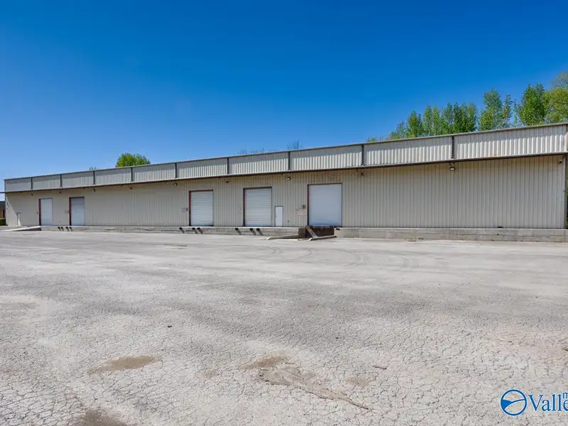 Flexible Industrial Property with 3 Buildings on 6 Acres in Huntsville, Al