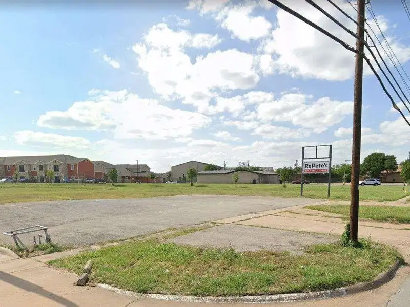 Vacant Commercial Lot in High-traffic Area of Wichita Falls, 11,021 Sq. Ft.
