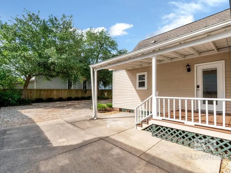 Mixed-use Property in Downtown Mobile, Alabama with High Ceilings and Hardwood Floors