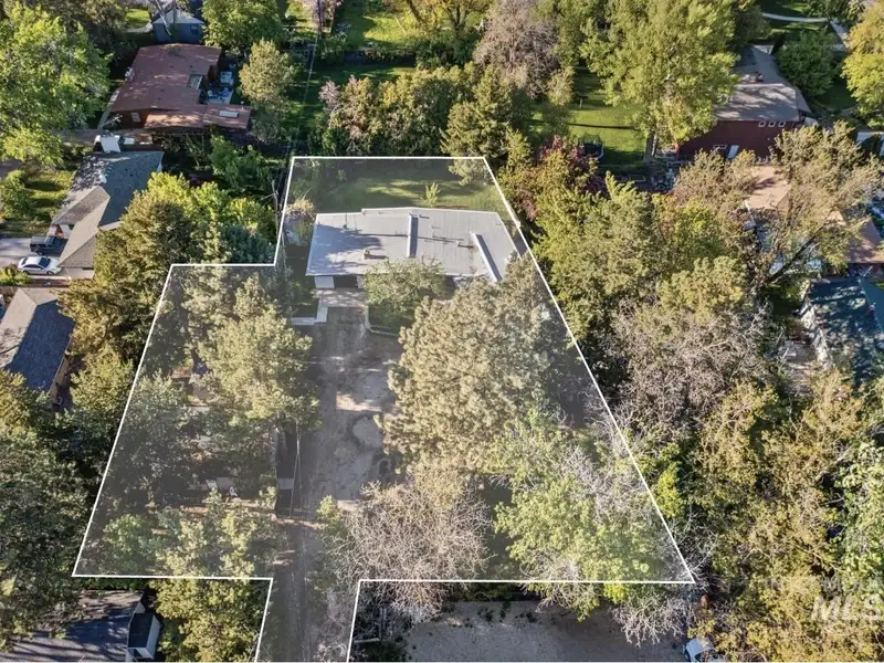 Unique Duplex and Bungalows in Boise Bench on over Half an Acre