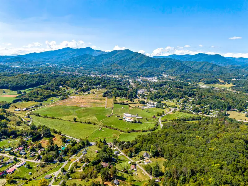 Residential Development Opportunity in Raccoon Creek Neighborhood, Waynesville, Nc