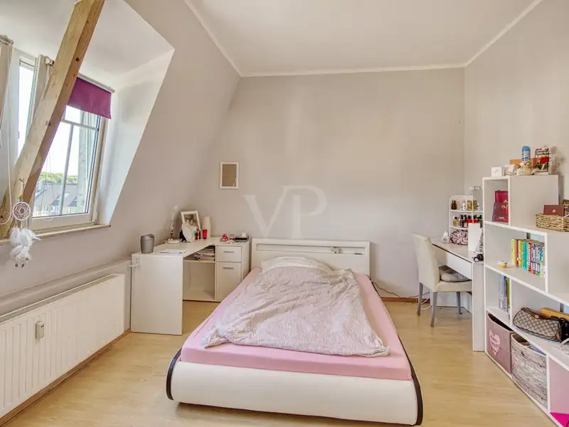 Versatile Historic Property in Troisdorf-spich: Restaurant and Residential Units for Sale