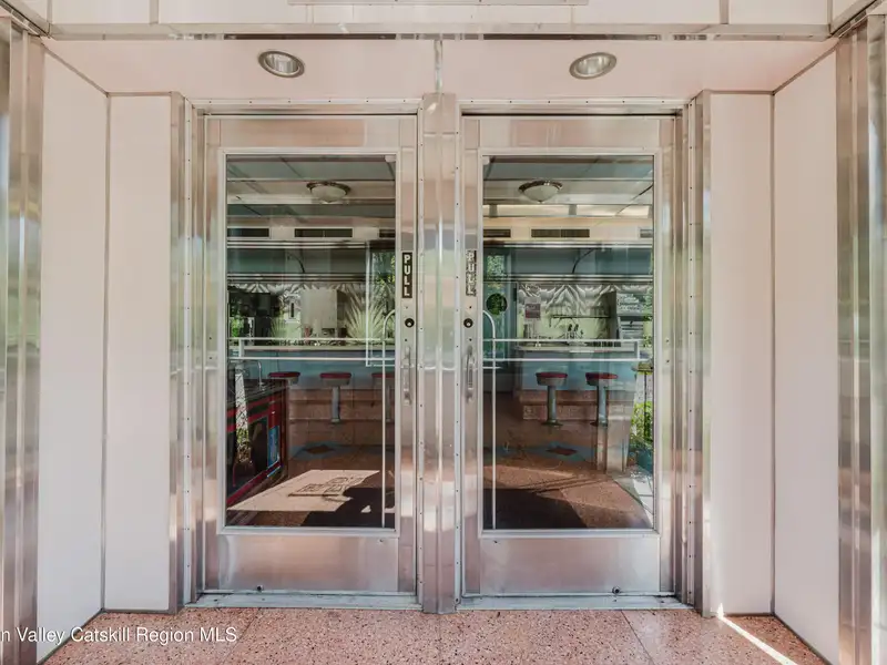 Mixed-use Commercial Property with Vintage Diner and Deli in Elizaville, Hudson Valley