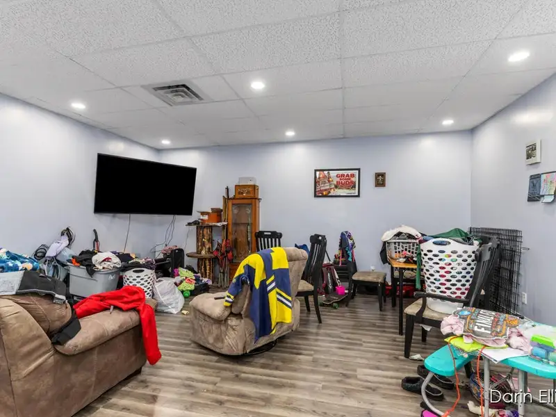 Versatile 15,000+ Sq Ft Mixed-use Building with Apartments and Office Spaces