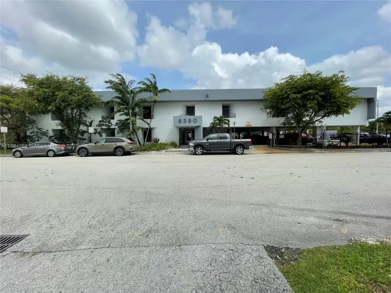 Turnkey Professional Office for Sale on Flagler St & 83rd Ave, Miami
