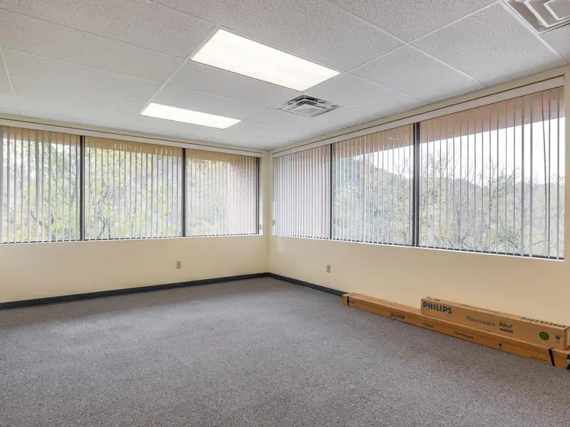 Cleveland, Tn Office Suites for Lease - Newly Remodeled, 2,400 & 2,164 Sq Ft