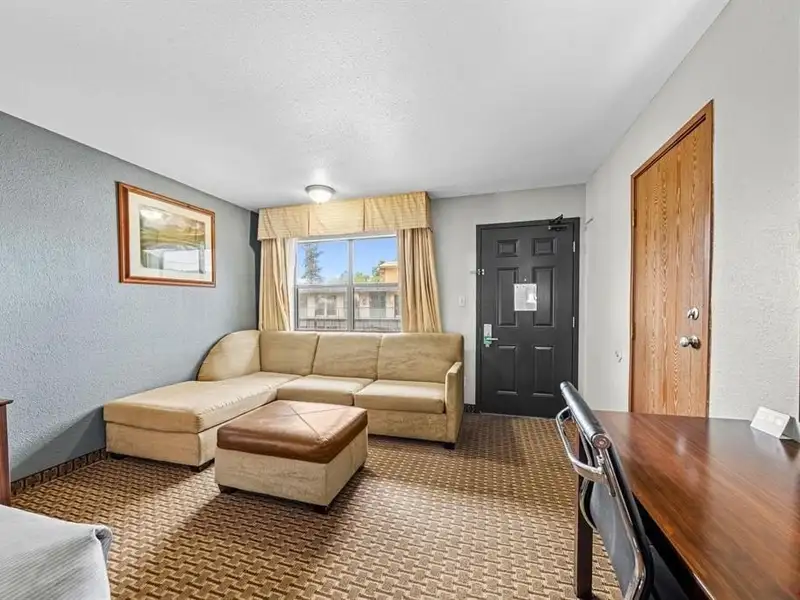 Turnkey Quality Inn Hotel in Prime Durango Location with 48 Updated Guest Rooms