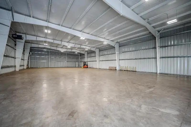 Prime Retail and Warehouse Buildings for Sale on Main St with High Traffic Counts