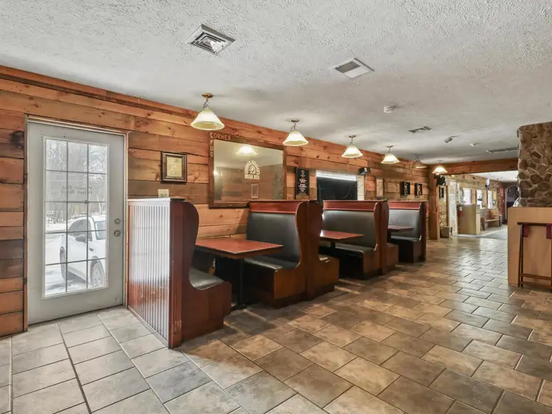Turnkey Pizzeria and Tavern for Sale in Blakeslee, Pa - Prime Location on Route 115