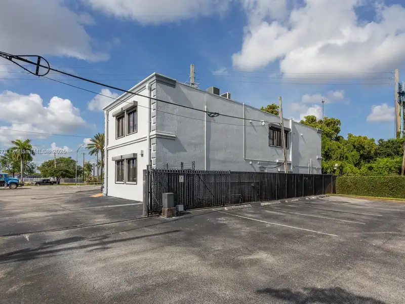 Professional Office Suite for Lease in Secure Pembroke Building, Convenient 95 Access