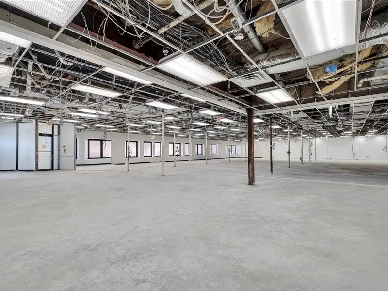 Prime Corner Retail Space on Garth Road, High Traffic Area in Scarsdale