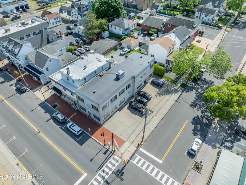 Versatile Commercial Lease in Prime Belmar Location, 5,000 Sq. Ft. Total Available