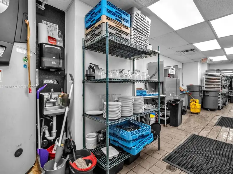 Turn-key Mediterranean Restaurant in Prime Florida Location with 240 Seating Capacity