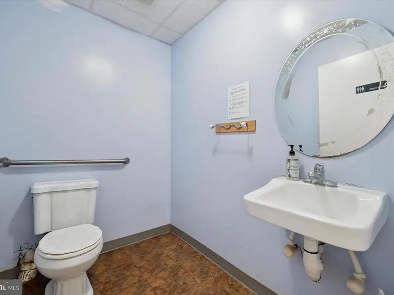 Mixed-use Property with Retail Space and 3-bedroom Apartment in Upper Darby