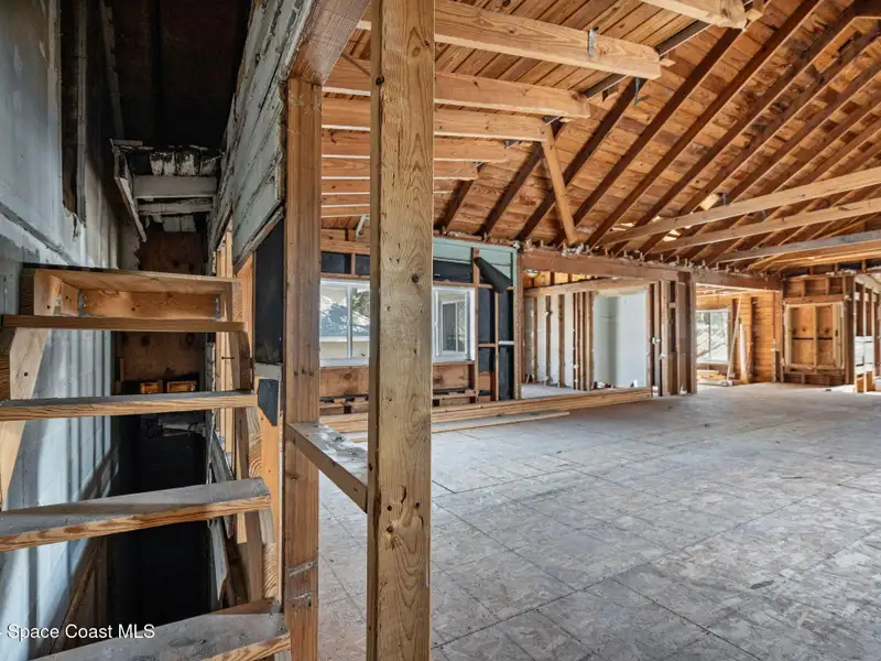 Turnkey 17-unit Storage Facility in Prime Melbourne Location