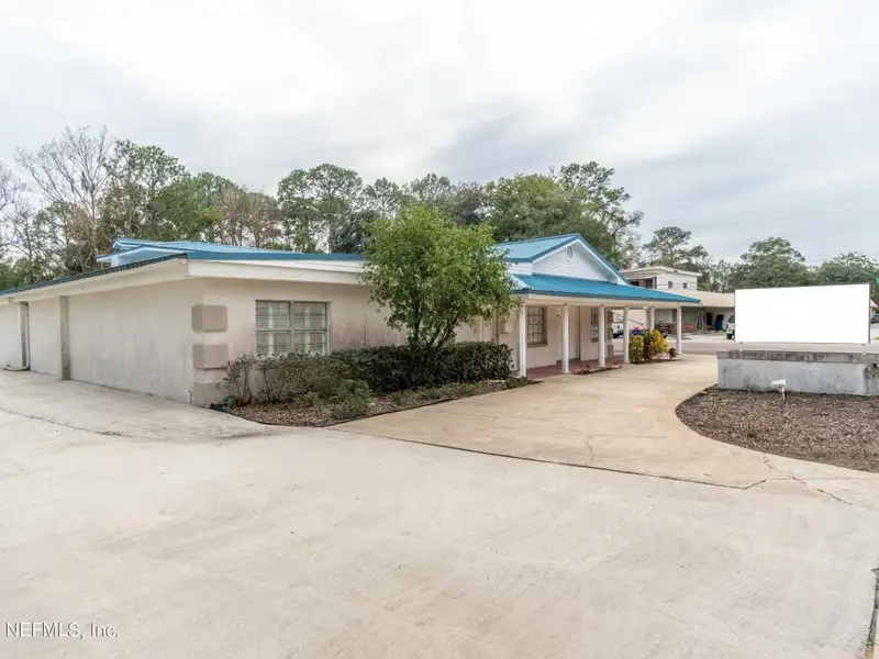 Versatile 4,900 Sq Ft Building on 1.07 Acres for Office, School, or Medical Use