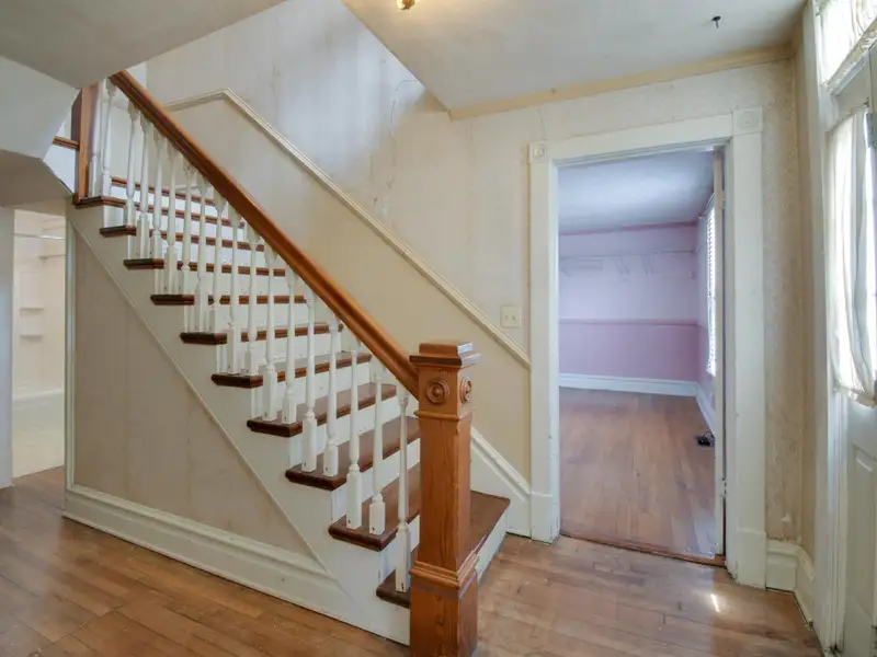 Versatile 6,724 Sqft Residential-commercial Property in Prime Location with Multiple Income Potential