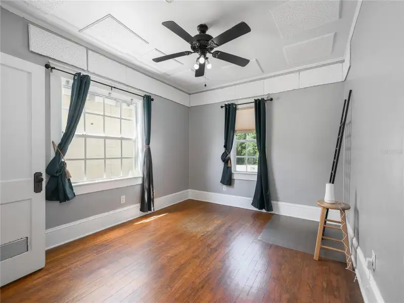 Distinctive Commercial Property in Historic Uptown Mount Dora with Flexible Layout