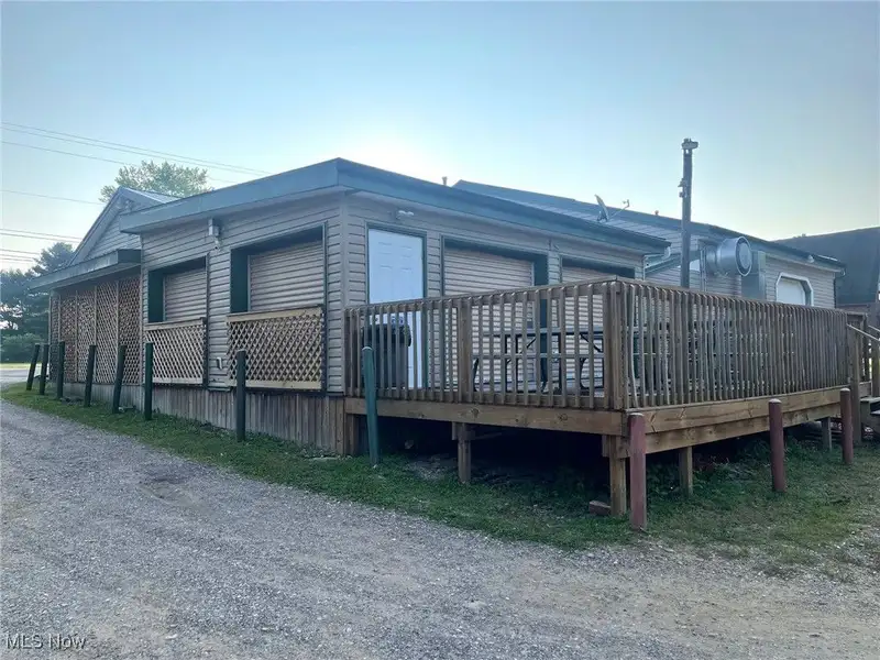 Thriving Bar and Restaurant with Drive-up Window on 1.42 Acres in Busy Location