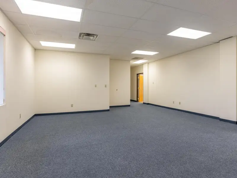 Cleveland, Tn Office Suites for Lease - Newly Remodeled, 2,400 & 2,164 Sq Ft