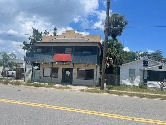 Multi-parcel Property with Two-story Building and M-1 Zoning for Restaurant/bar Use