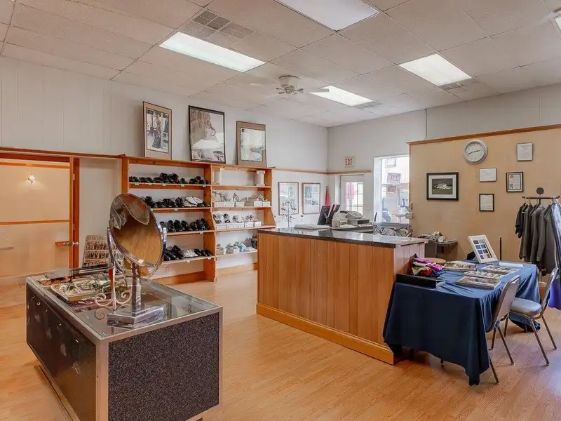 Multi-purpose Investment Building with Storefront, Venue, and Apartments in Petersburg, Wv