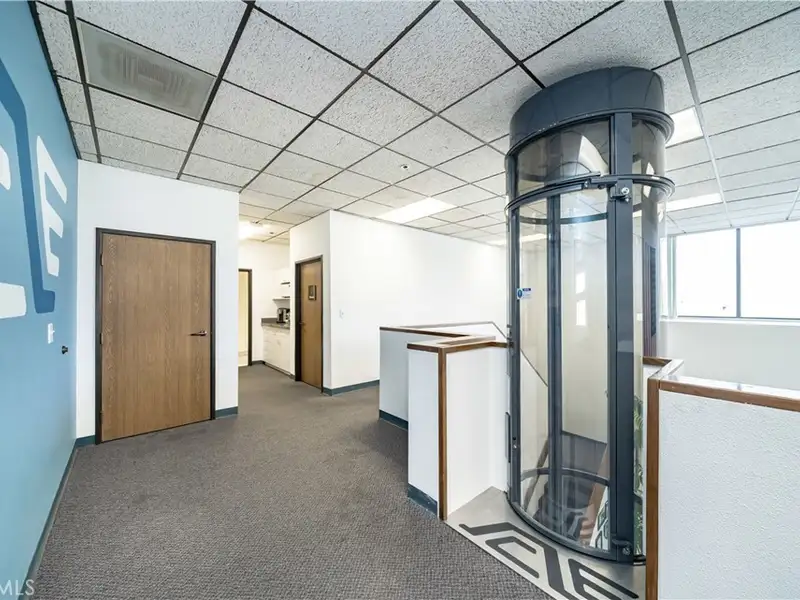 Versatile 21,447 Sq Ft Industrial/office Property in Orange's Thriving Commercial District