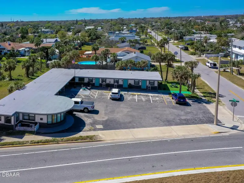 Turnkey 9-unit Motel with Renovated Efficiencies on Atlantic Ave