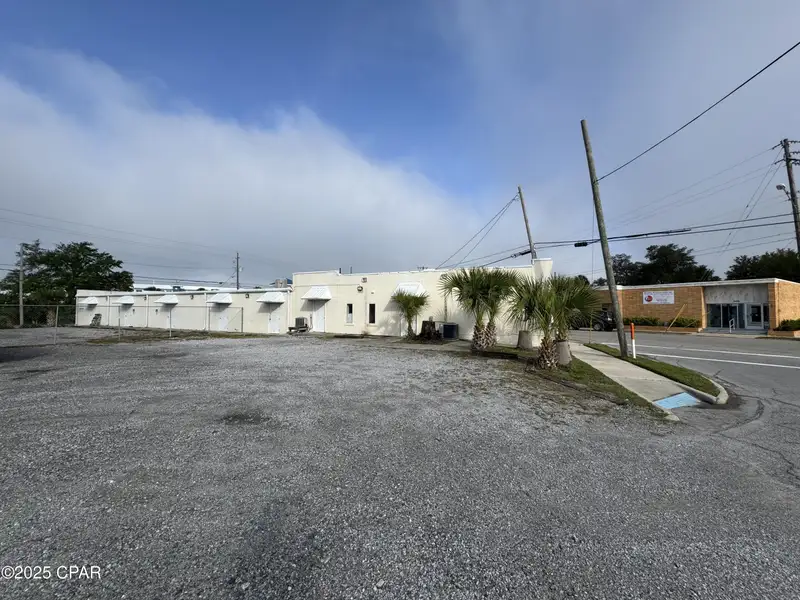 Downtown Panama City Office Space for Lease - 1,550 Sq Ft on 5th St.