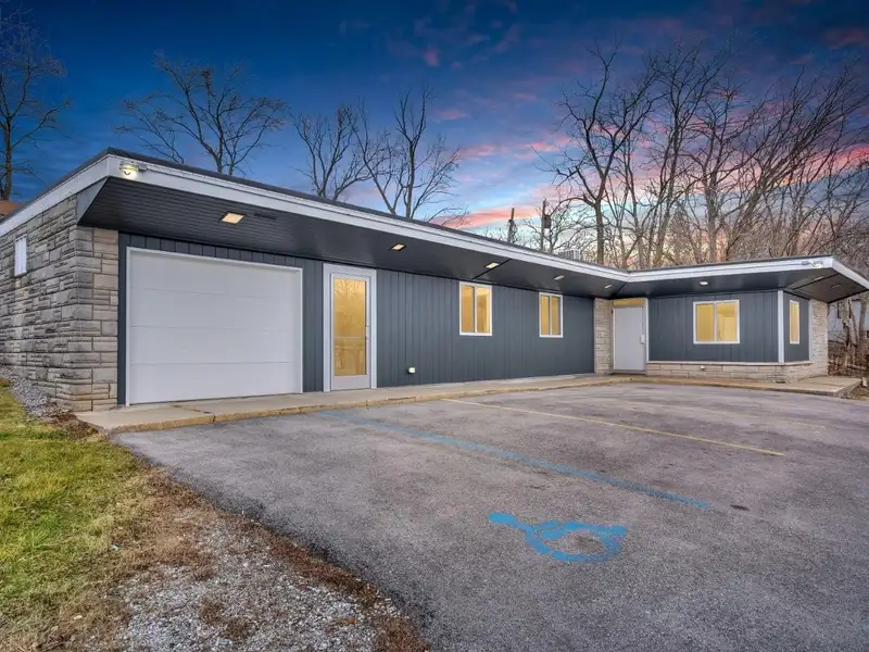 Free Standing 2080 Sqft Commercial Building in Prime B-1 Location Near Cedar Lake