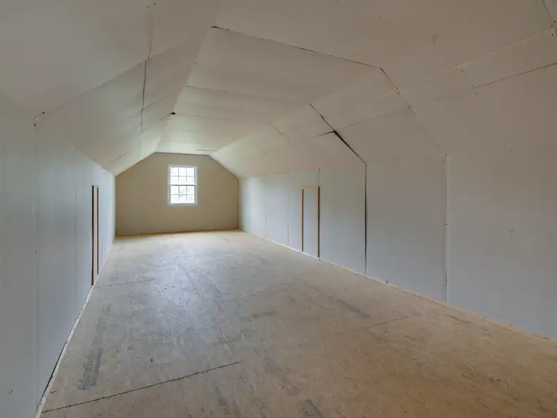 Versatile 6,724 Sqft Residential-commercial Property in Prime Location with Multiple Income Potential