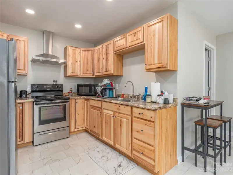 Two Commercial Buildings with Office and Studio Apartment in Clyde, Close to Amenities