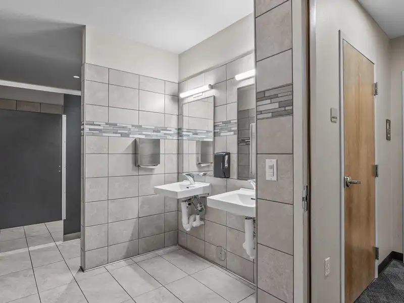 Free-standing 12,360 Sq. Ft. Commercial Building in High-traffic Location