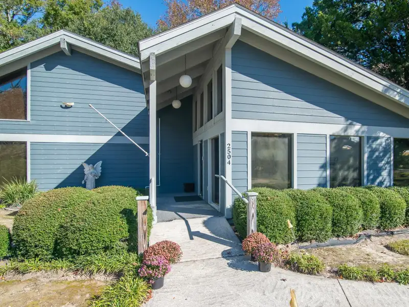 Commercial Property in Georgetown, Sc - Ideal for Medical Office or Investment Opportunity
