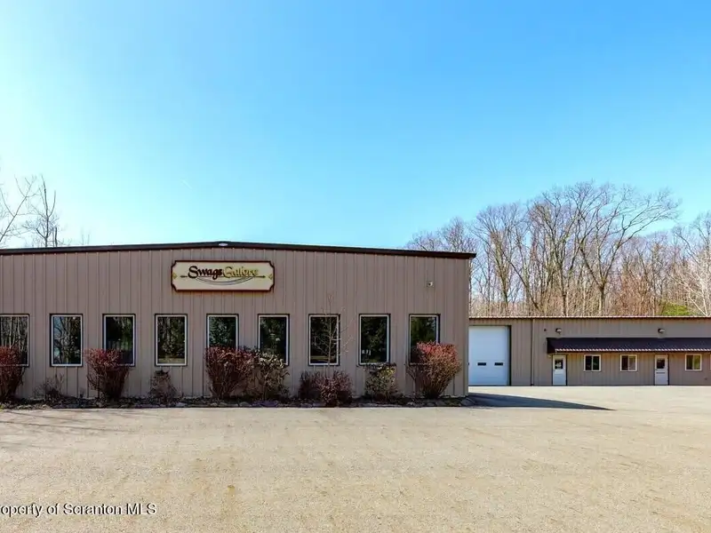 Warehouse Building with 10,000 Sq Ft Space on Purdytown Turnpike