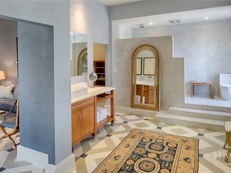 Chic 2-story Mixed-use Building in Prime Location with Commercial Space and Urban Loft