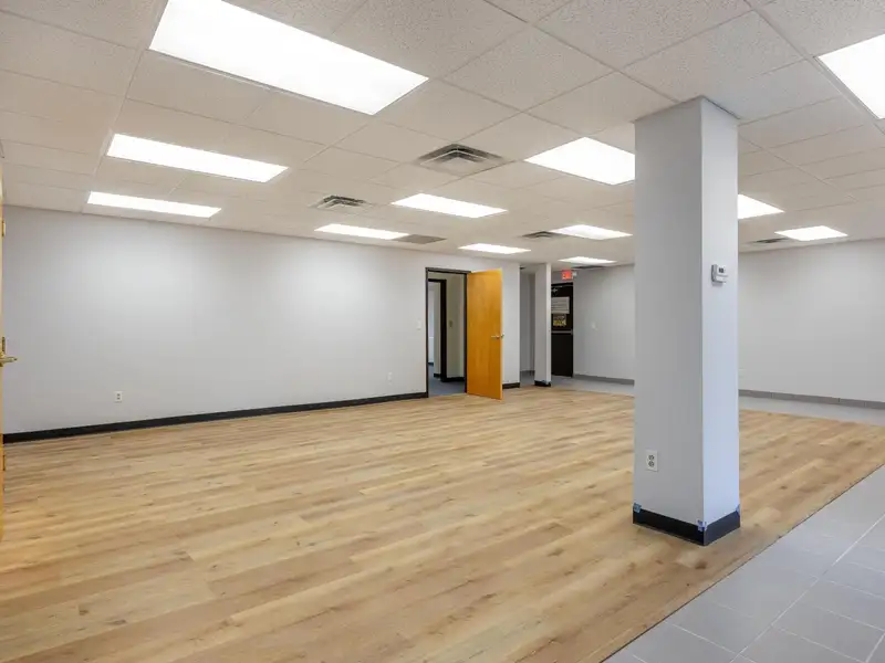 Cleveland, Tn Office Suites for Lease - Newly Remodeled, 2,400 & 2,164 Sq Ft