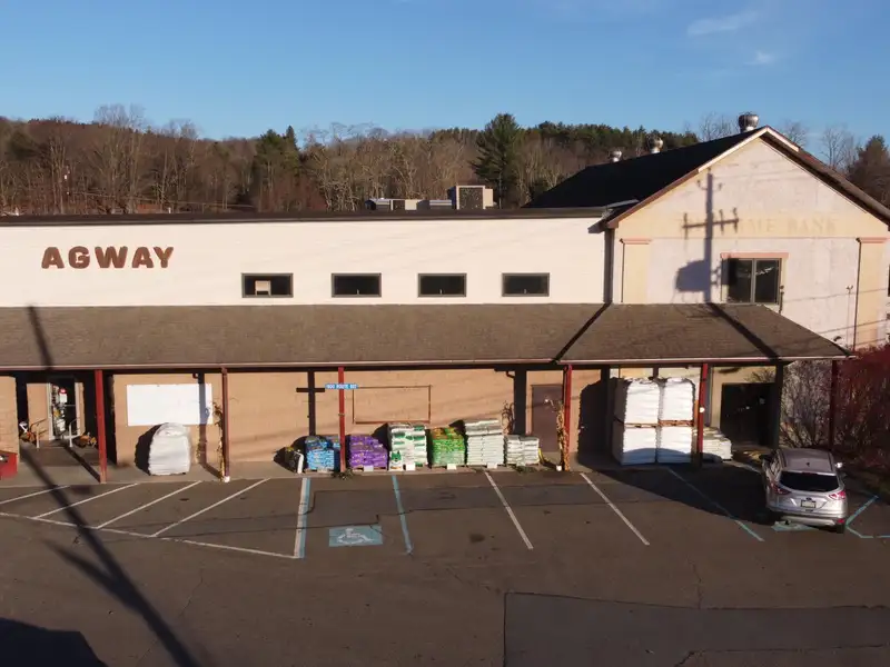 26,000 Sq Ft Commercial Building on 3.27 Acres in Northern Poconos