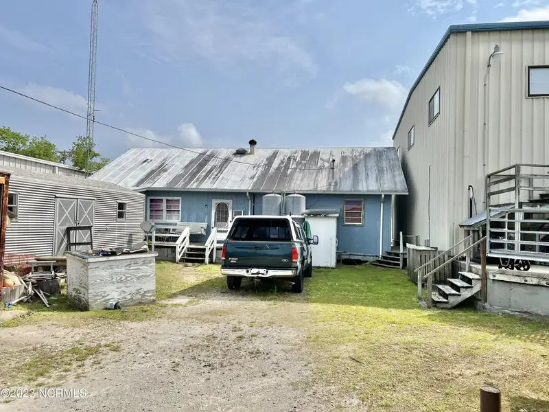 Prime Waterfront Mu-1 Development Opportunity in Historic Oriental, Nc with Deepwater Dockage