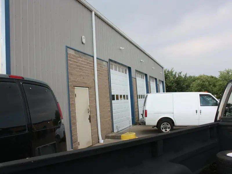 Turnkey Auto Shop with 12 Lifts and Storage Near 275 and Cvg Airport