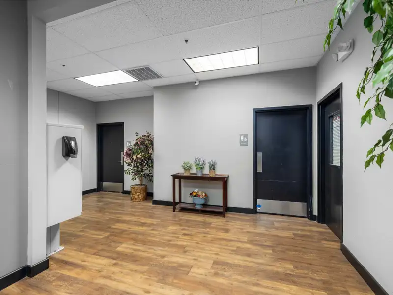 Remodeled Office Suites with Highway Access and Tenant Improvements Available