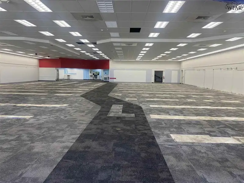 Prime 11,000 Sq. Ft. Commercial Property for Sale or Nnn Lease in Wichita Falls