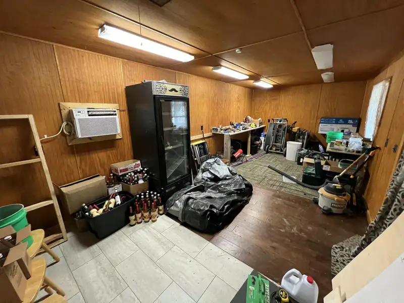Unique Commercial Property with Airbnb Cabin Near Renfro Valley Music Barn